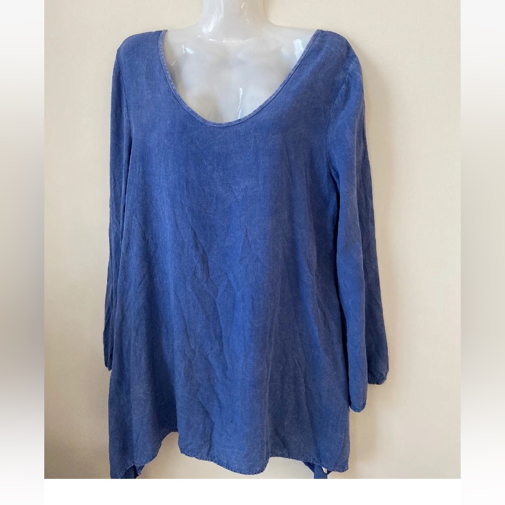 KMC tunic blue top size small asymmetrical flared sleeve NEW